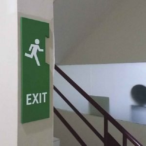 Jenis Material Signage Paling Populer dan Berkualitas